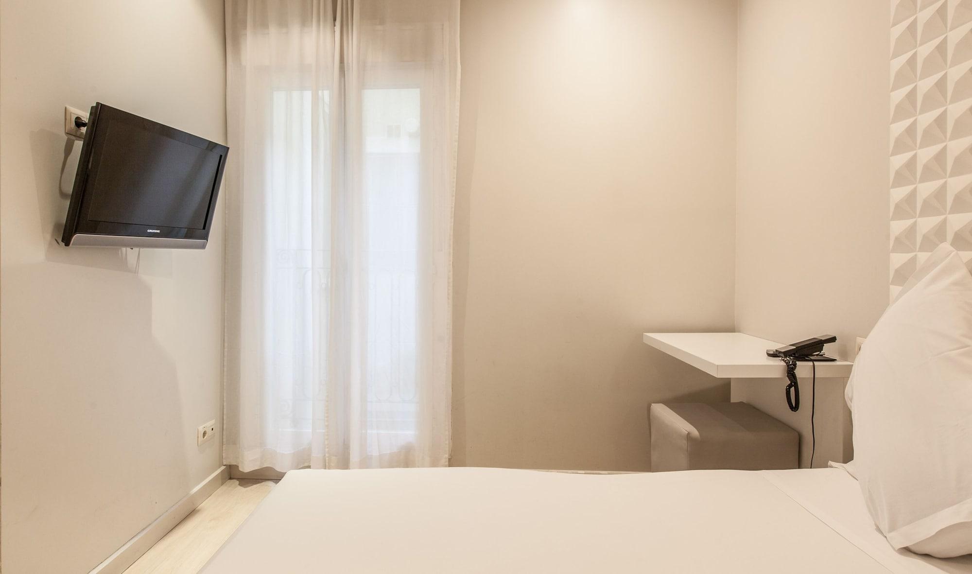 Hotel Urbansea Atocha 113 Madryt Zewnętrze zdjęcie