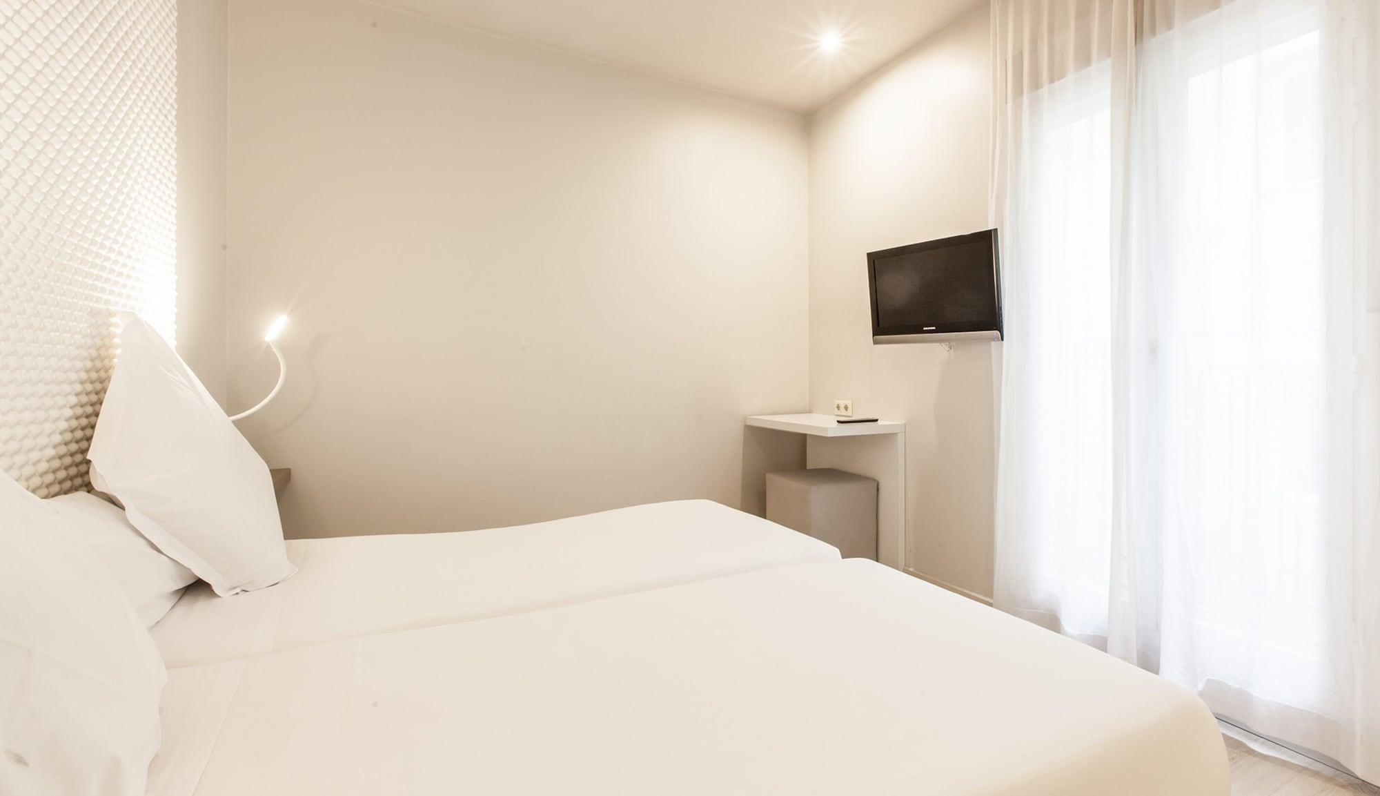 Hotel Urbansea Atocha 113 Madryt Zewnętrze zdjęcie