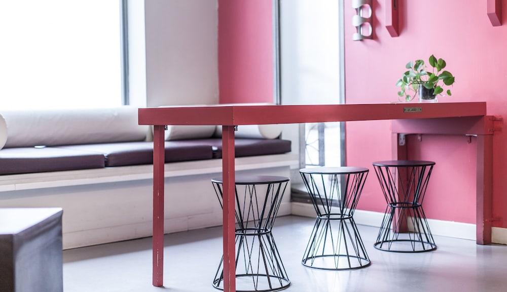 Hotel Urbansea Atocha 113 Madryt Zewnętrze zdjęcie