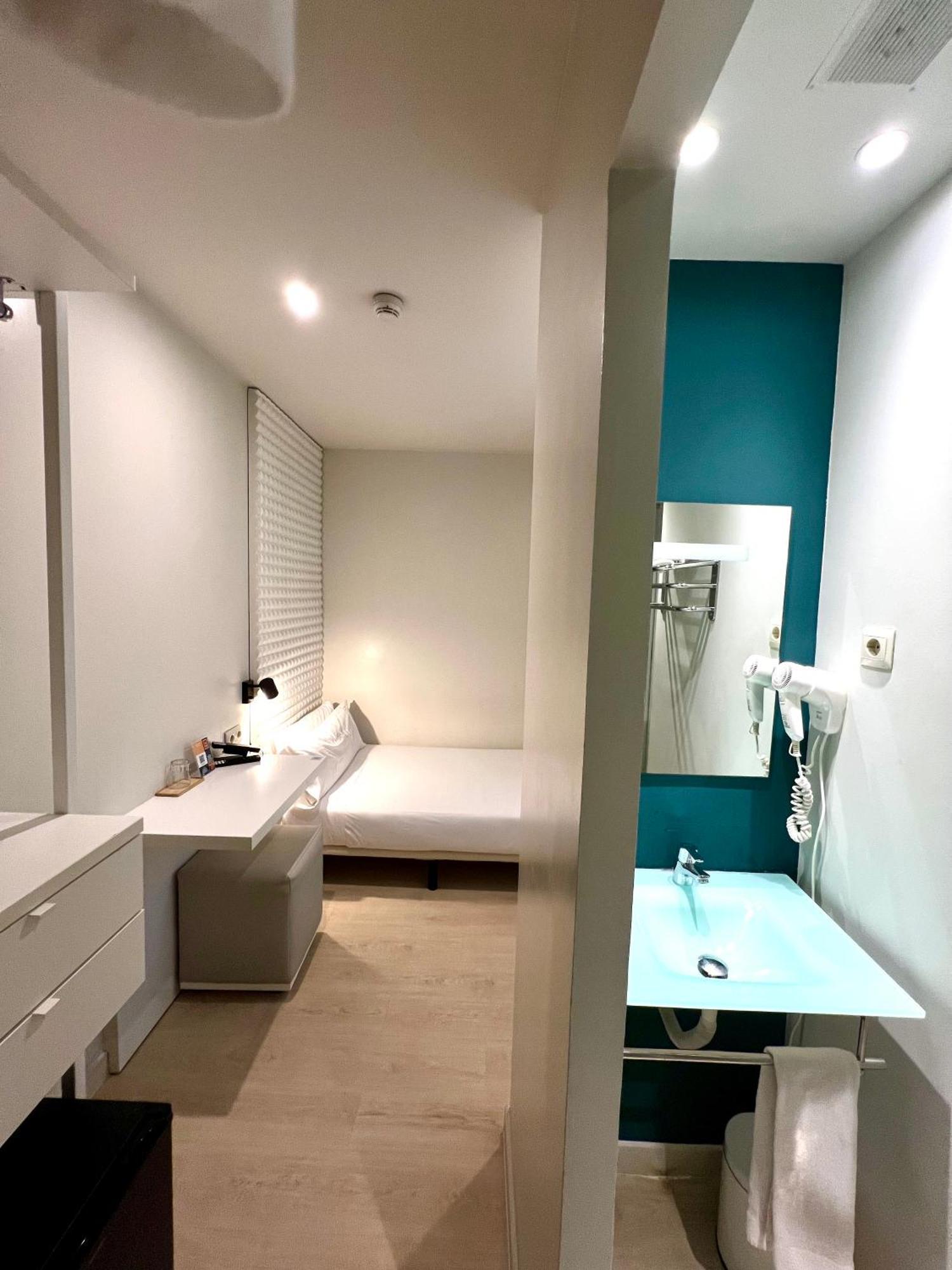 Hotel Urbansea Atocha 113 Madryt Zewnętrze zdjęcie