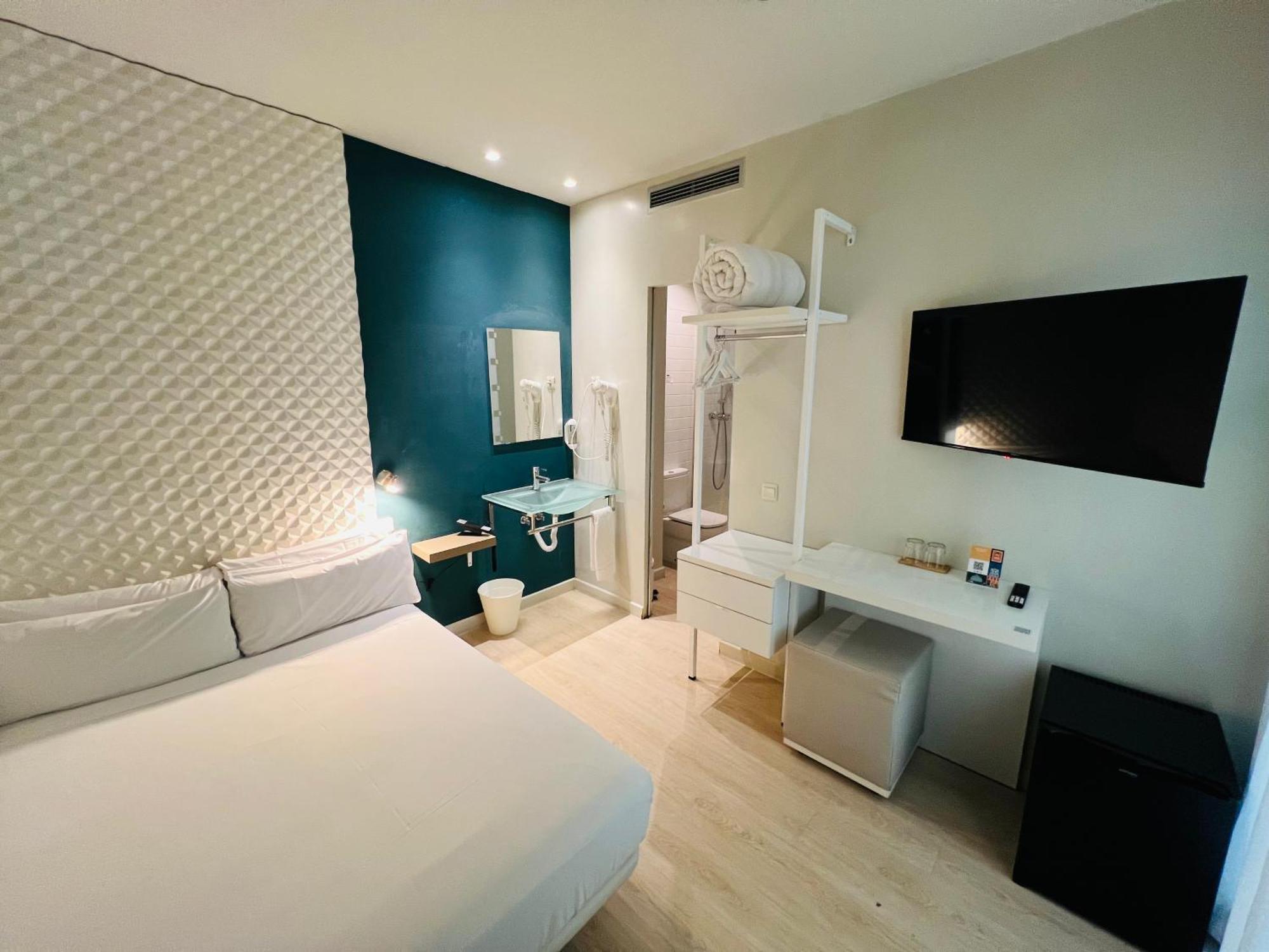 Hotel Urbansea Atocha 113 Madryt Zewnętrze zdjęcie