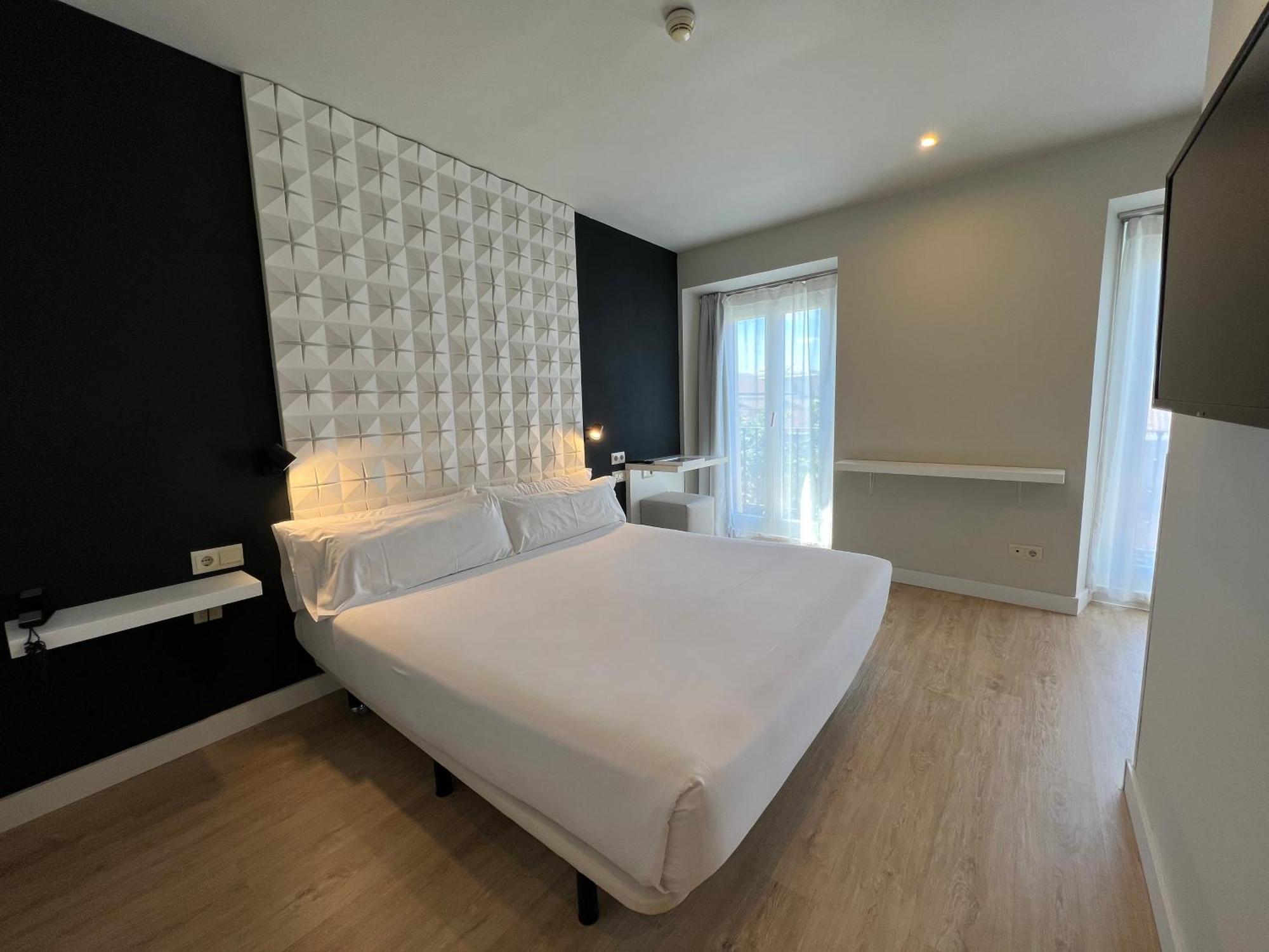 Hotel Urbansea Atocha 113 Madryt Zewnętrze zdjęcie
